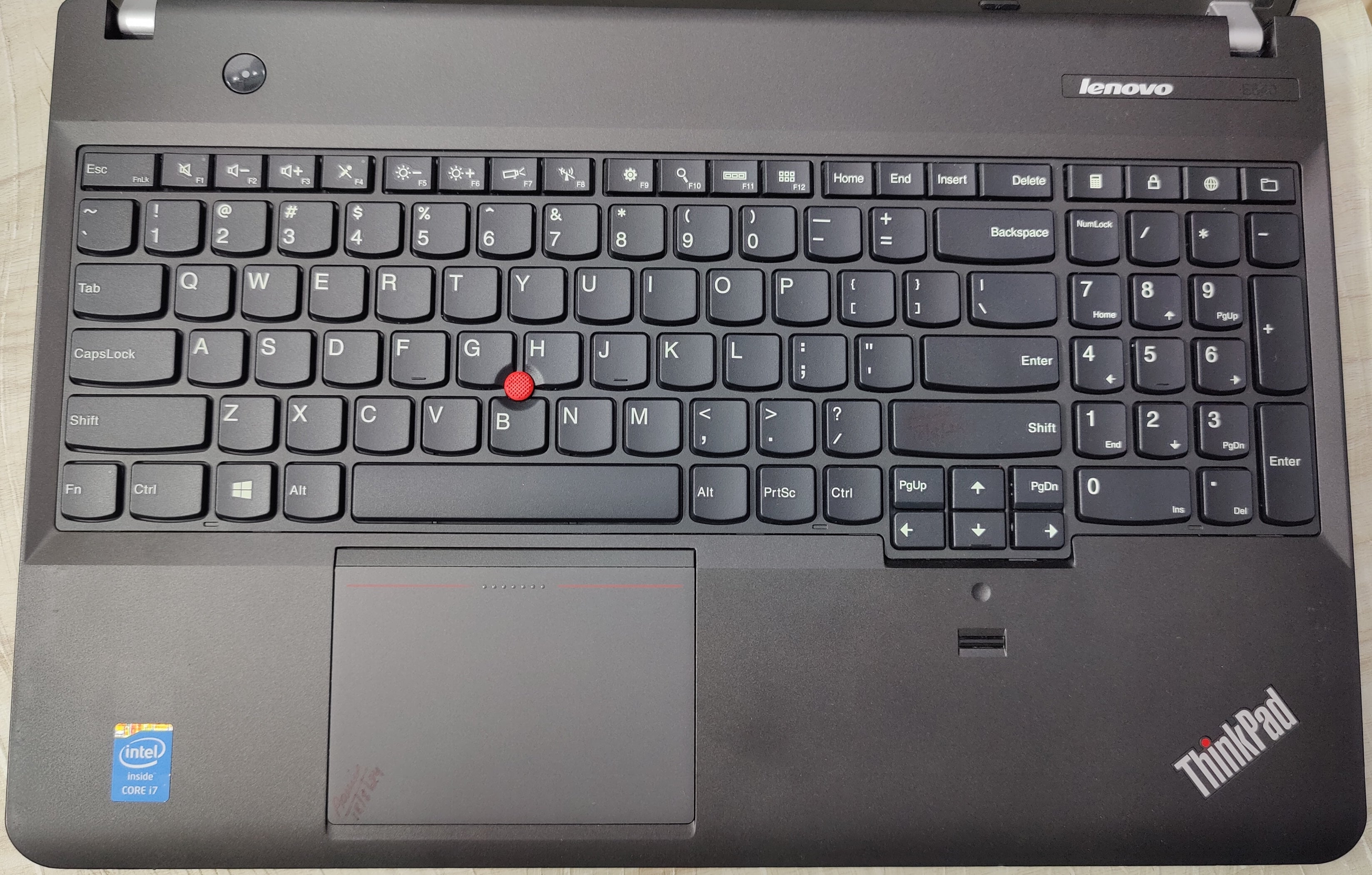 Lenovo i7 6th 8GB 256GB WIN10 1 YEAR Warrenty With Bag + Gifts