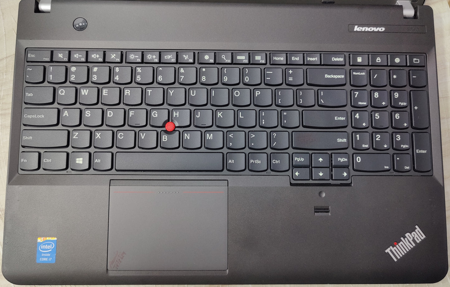 Lenovo i7 6th 8GB 256GB WIN10 1 YEAR Warrenty With Bag + Gifts