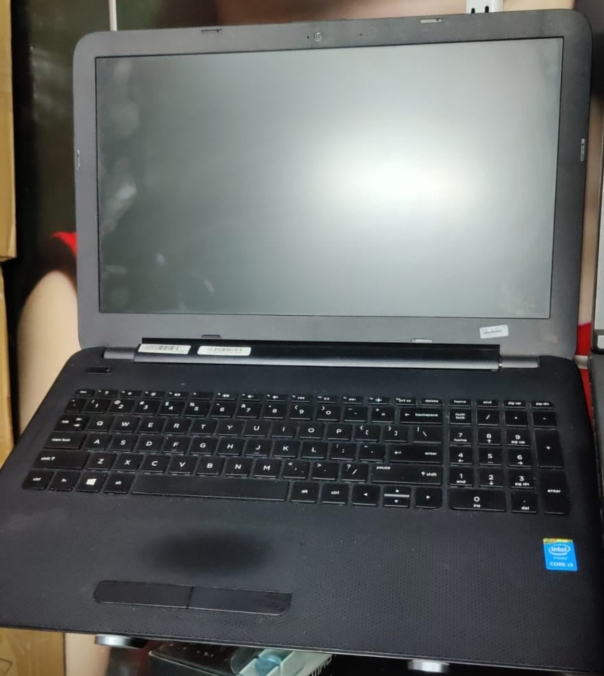 Hp i3 5th generation Second Hand Laptop 4GB 500GB HDD 15' Inch 100% Bettery